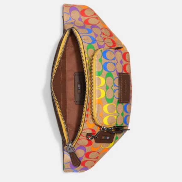 Coach Track Belt Bag In Rainbow Signature Canvas NWT - Picture 5 of 10